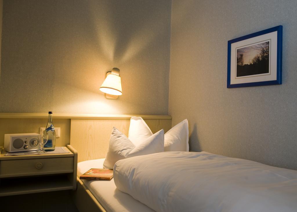 Hotel Friesenhof Wenningstedt-Braderup Room photo